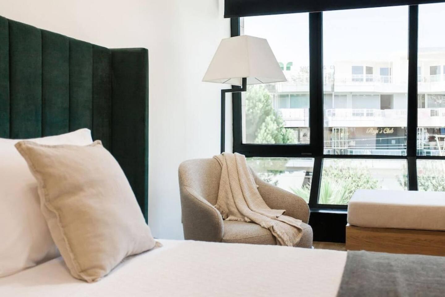 2 Sidebyside Suites In Athens Riviera By The Olon מראה חיצוני תמונה